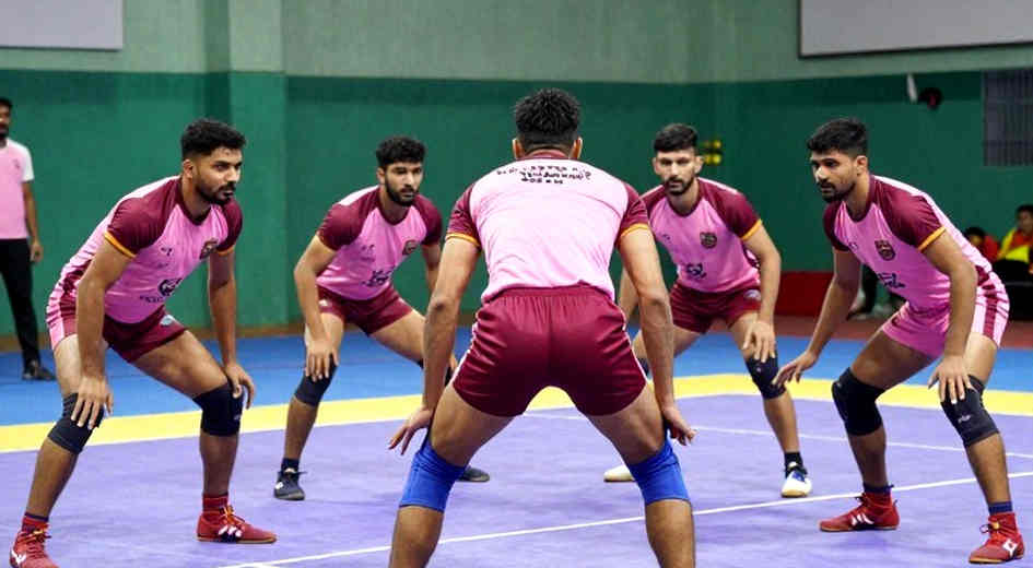 নেপাল ২৪, ভারত ৪৮: তৃতীয় লেনে বসে যে স্প্লিটটা এখনো কেউ গোনেনি