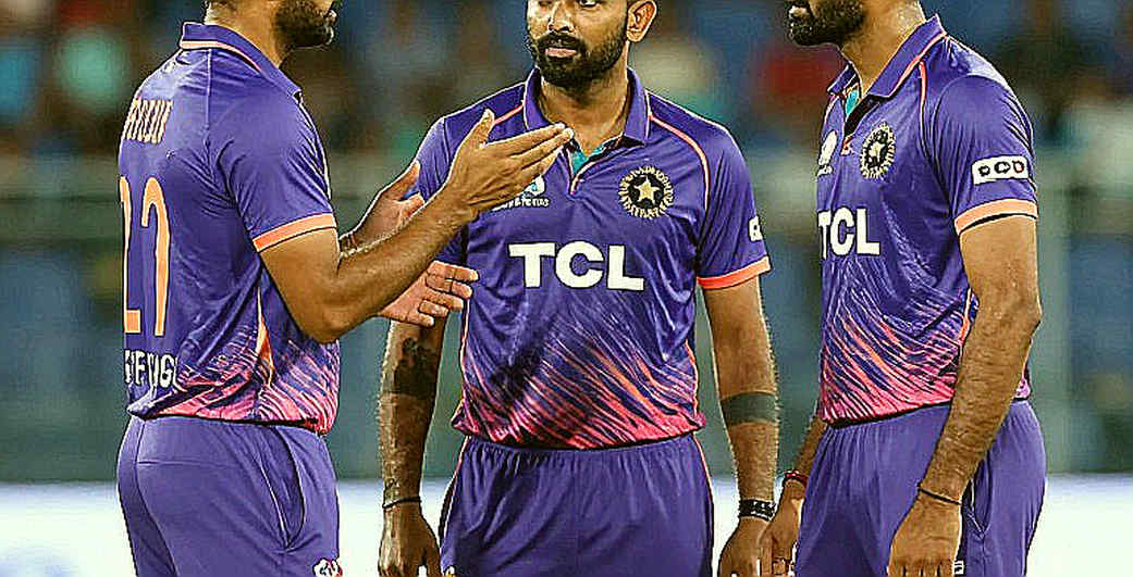 The Middle Thirty: Where Bangladesh's Run-Building Model Breaks at Mirpur The Middle Thirty: Where Bangladesh's Run-Building Model Breaks at Mirpur