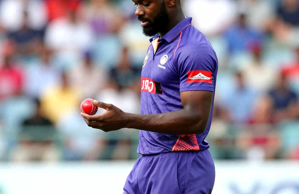 পাসপোর্টের দাম: এশিয়ার ফ্র্যাঞ্চাইজি জানালায় ক্রিকেট, কাগজ আর ভিড়ের গান পাসপোর্টের দাম: এশিয়ার ফ্র্যাঞ্চাইজি জানালায় ক্রিকেট, কাগজ আর ভিড়ের গান