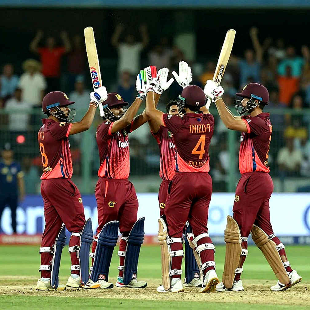 The Poem on the Pitch, The Vision of the Hostel Room: A New Language of Emotion in Cricket The Poem on the Pitch, The Vision of the Hostel Room: A New Language of Emotion in Cricket