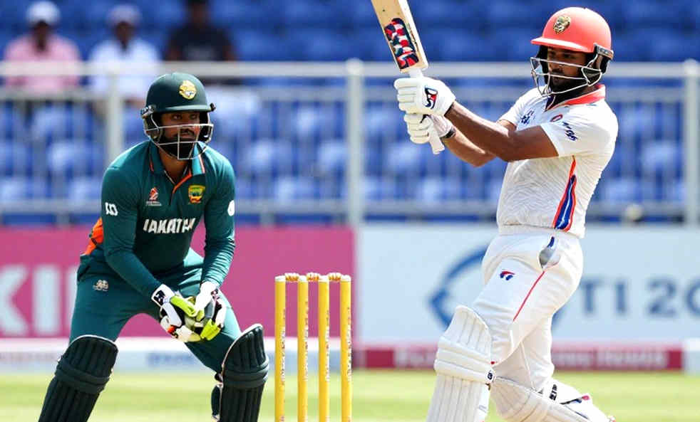 খাতা যেটা মনে রাখে: এশিয়া কাপের ডট-বলের হিসাব আর ঢাকার ডিজিটাল বারান্দা খাতা যেটা মনে রাখে: এশিয়া কাপের ডট-বলের হিসাব আর ঢাকার ডিজিটাল বারান্দা