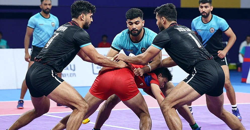 সেমিফাইনালের ৭৫ মিনিট আর ছয় ডিফেন্ডারের হিসাব: কাবাডিতে 'অপরাজিত' একটা মানচিত্র, রায় নয়