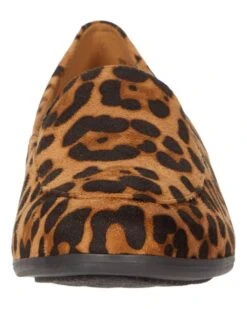 Trotters Monarch | Loafers -Classy Shoe Store 61p jm0PdL. AC SR736920