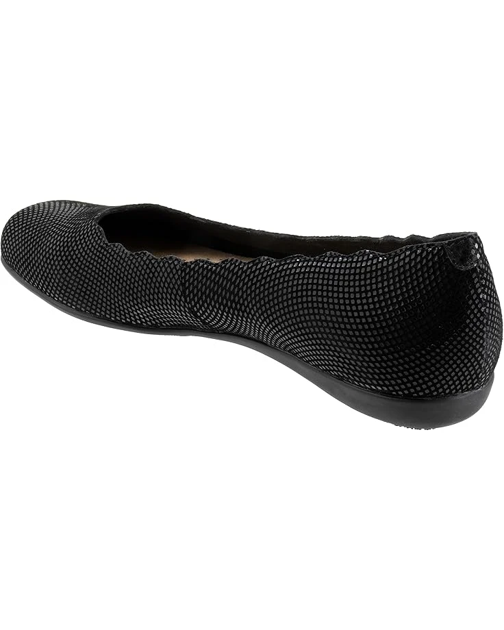 Trotters Sabine | Flats 7 Trotters Sabine | Flats - Image 5